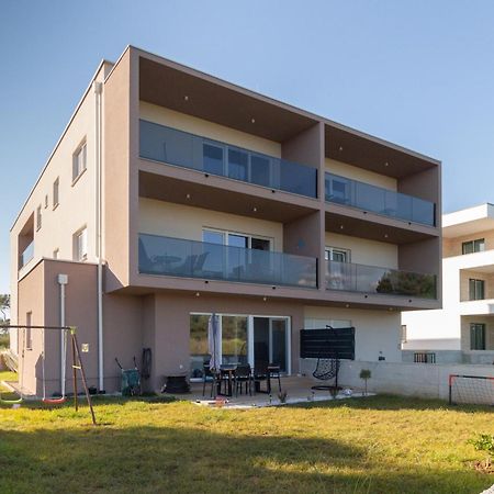 Modern And Spacious Apartment Helena Near The Beach Privlaka  Zewnętrze zdjęcie